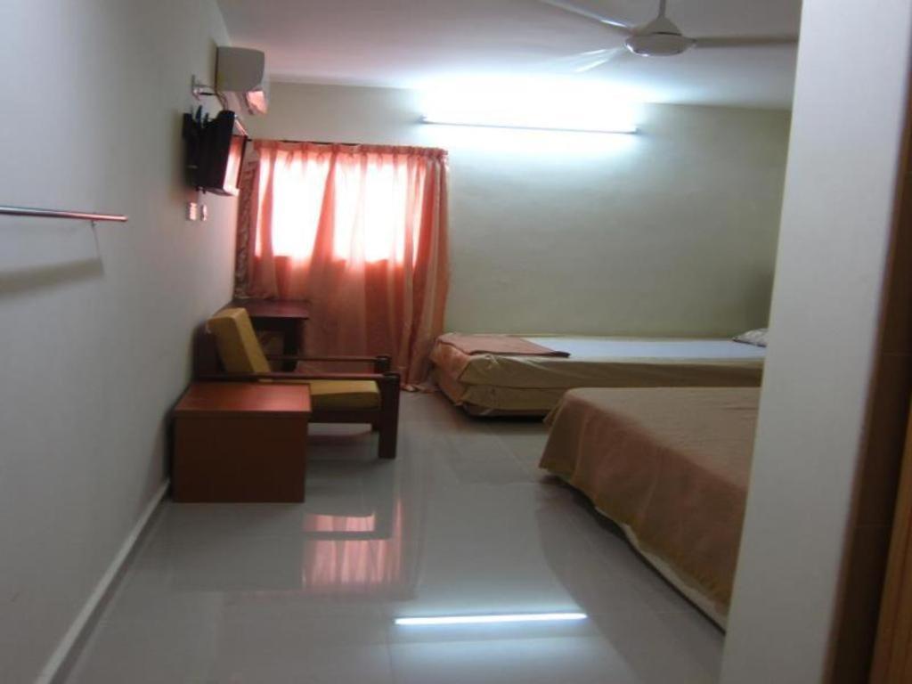 Skudai Baru Hotel *